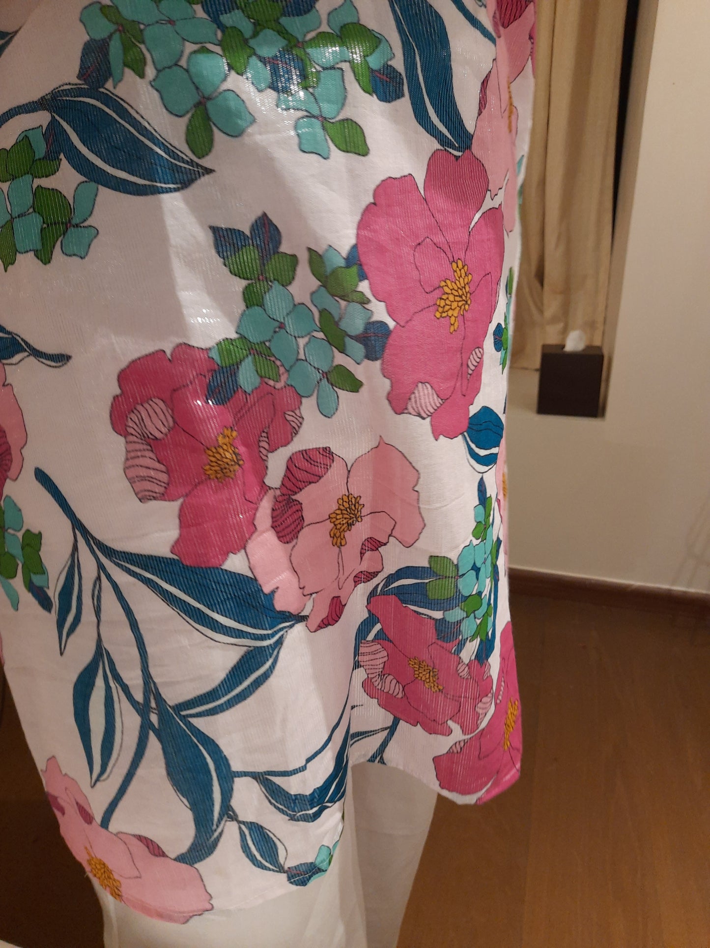 Floral Multicolor Puff Sleeved Kurta for Women